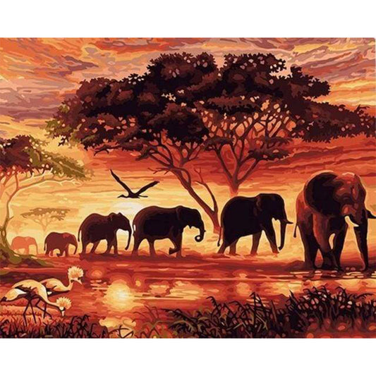 Elefanten bei Sonnenuntergang